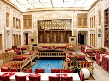 malek al-tojar traditional hotel