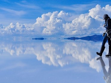 Strike out on the salt of the earth at Salar de Uyuni