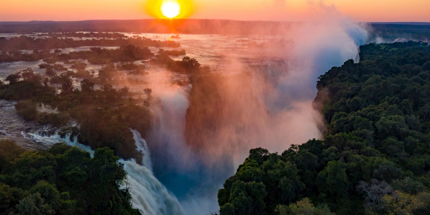 Feel the thundering smoke at Victoria Falls