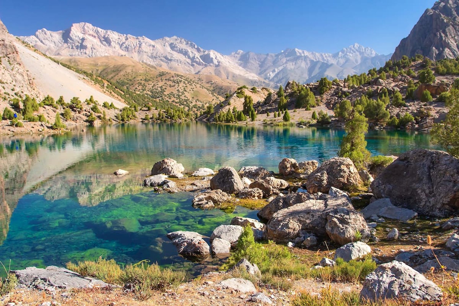 Stand on the roof of the world in Tajik National Park