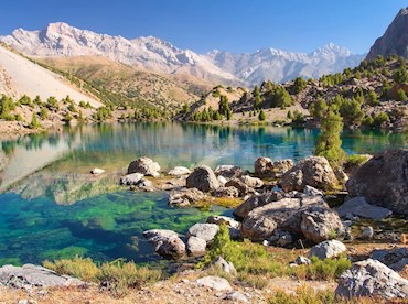 Stand on the roof of the world in Tajik National Park