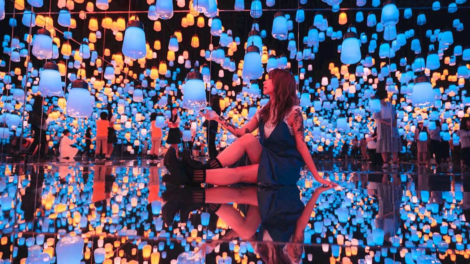 Enter a wonderland of digital art at teamLab Borderless