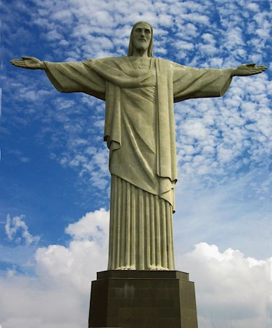 Pay a visit to the Lord on high at Cristo Redentor