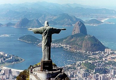 Pay a visit to the Lord on high at Cristo Redentor