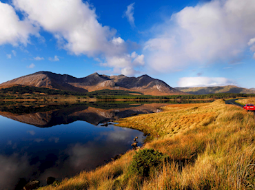 Chow down with the hospitable folk of the Connemara Peninsula