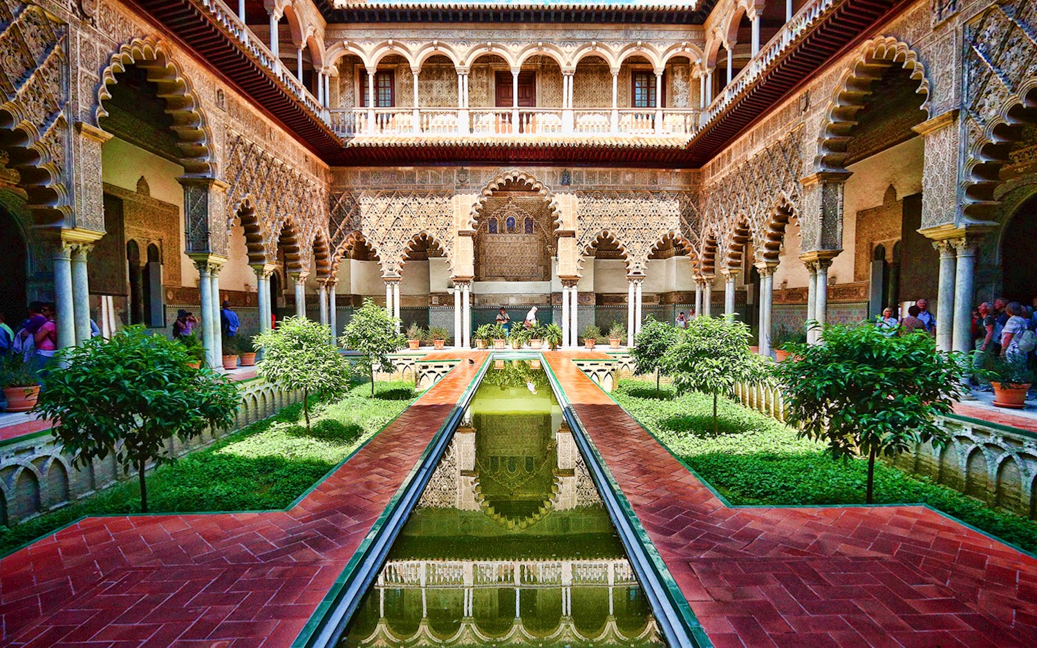 Stroll chameleonic chambers in Seville's Real Alcázar