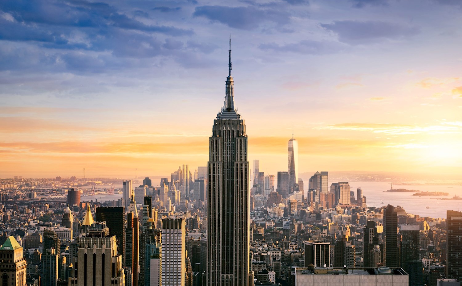 Seek movie-set views atop the Empire State Building