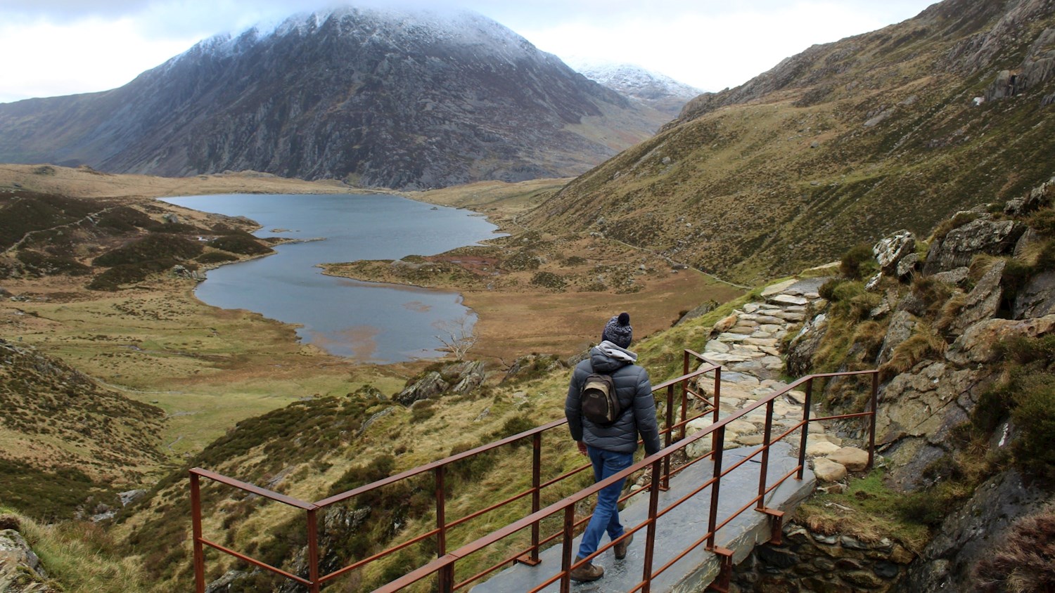 Walk, whoosh or wave-ride through stunning Snowdonia