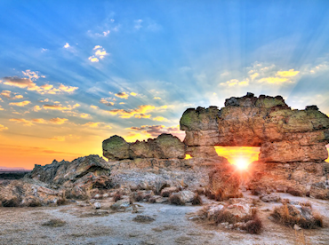 Discover Parc  National d'Isalo's  desert playground