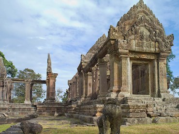Gaze across the plains from clifftop Prasat Preah Vihear
