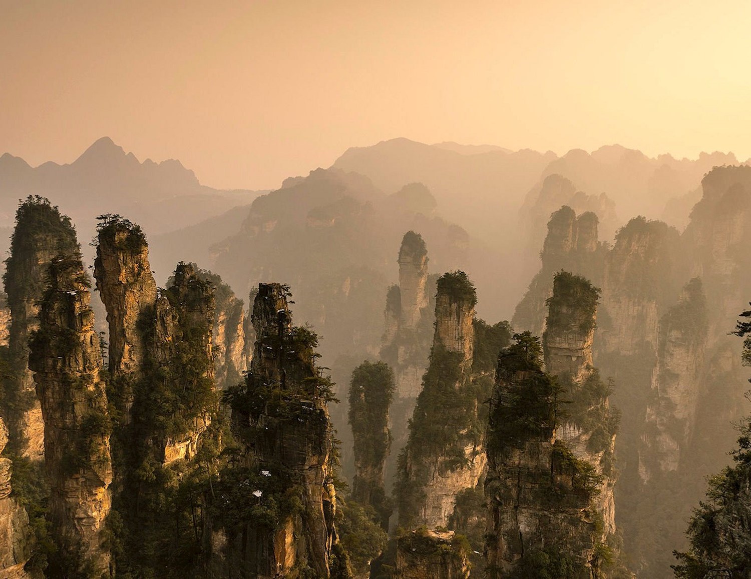 Float through Avatar's mountains in Zhangjiajie